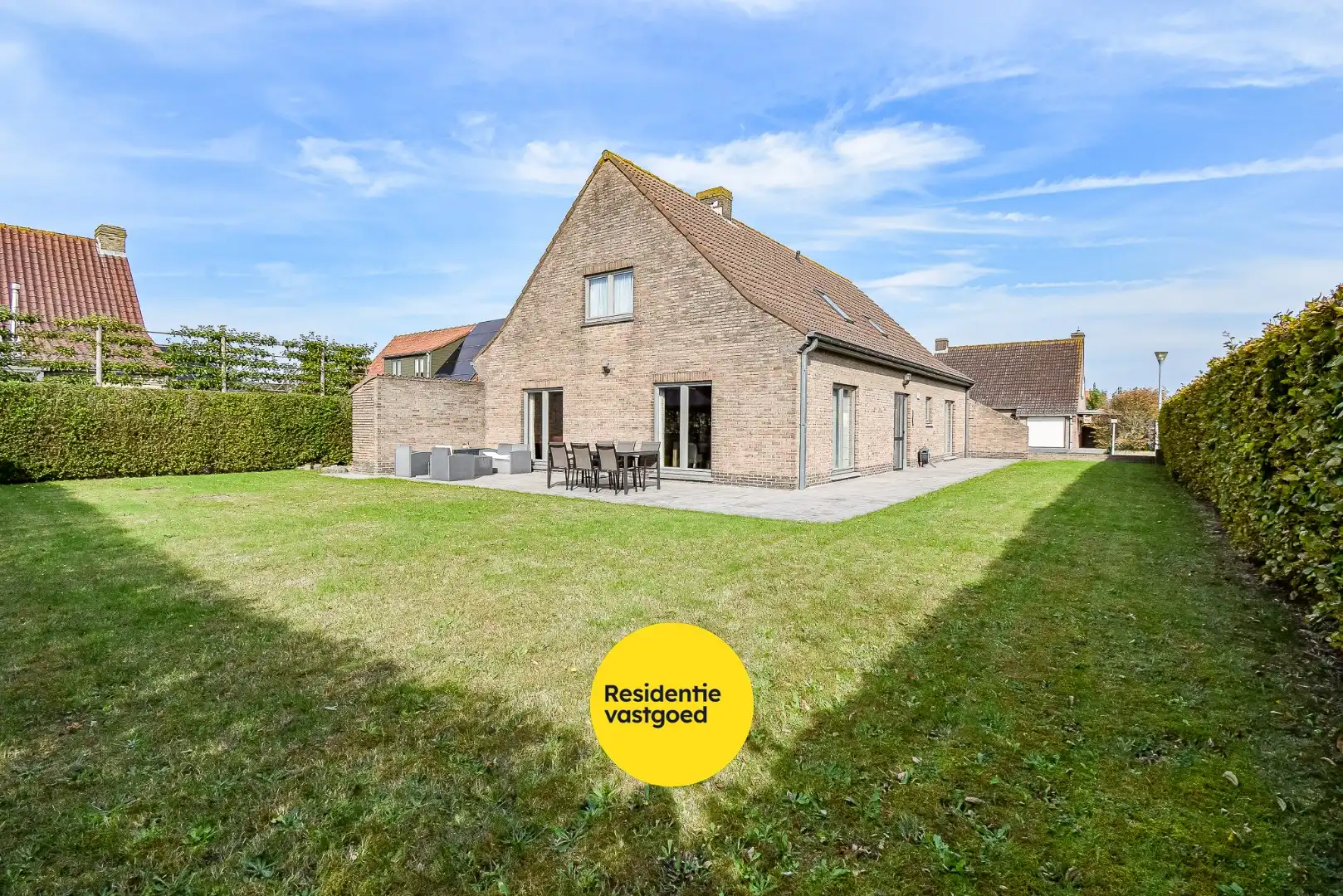 Ruime villa met 4 slaapkamers foto 2