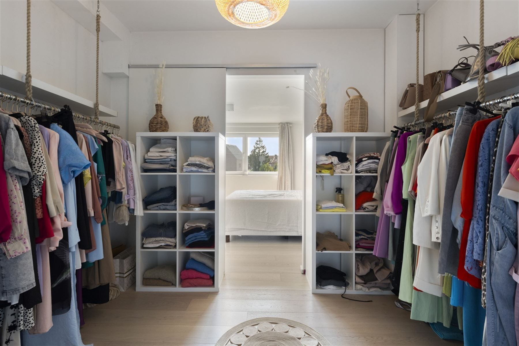 Zeer recente nieuwbouwwoning met garage en 4 slaapkamers foto 15
