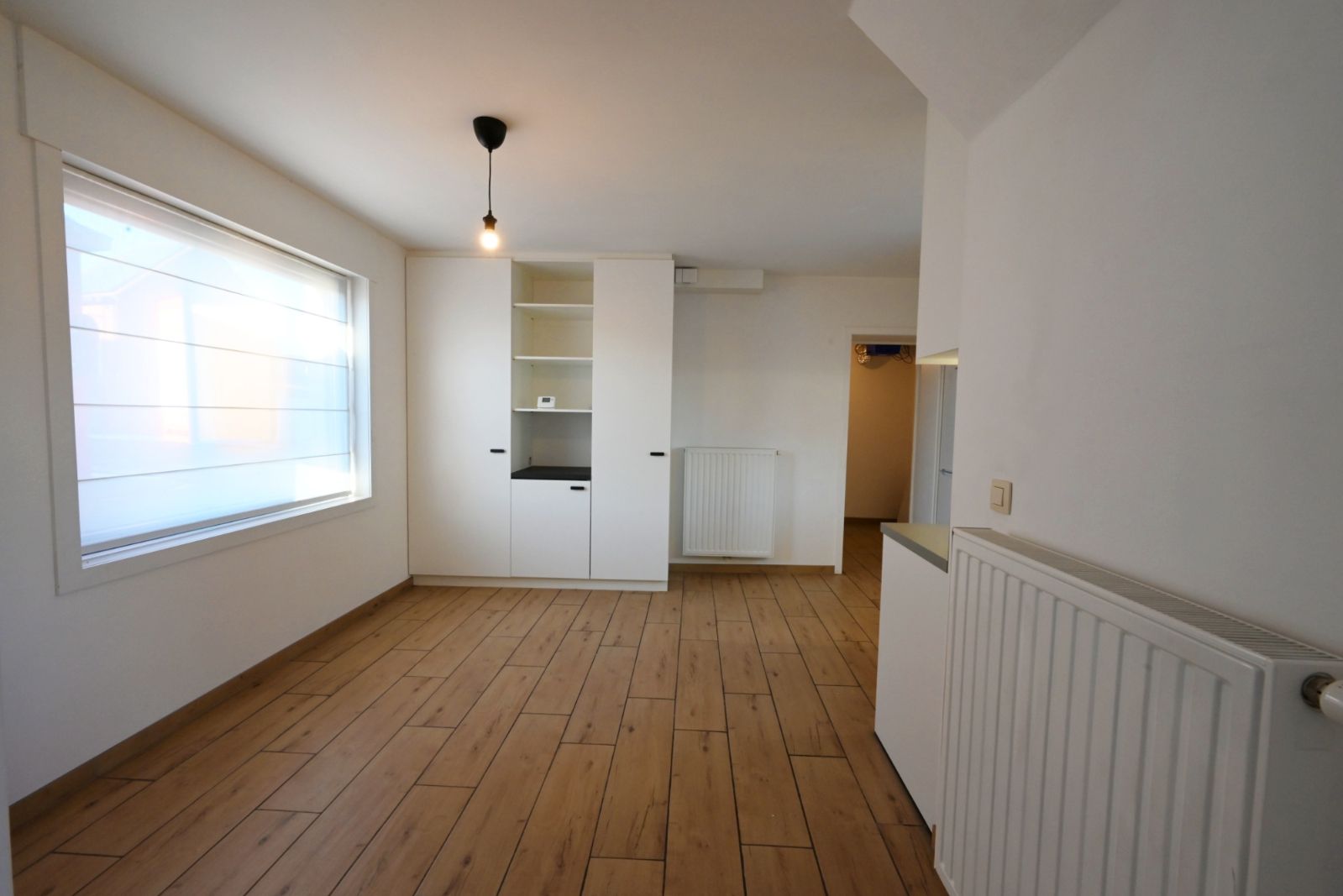 Gerenoveerde woning met centrale ligging in Emelgem! foto 6