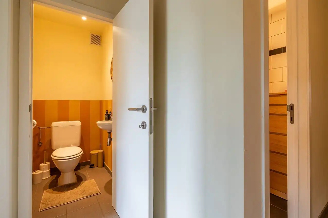 Gelijkvloers appartement met twee slaapkamers en autostaanplaats foto 15