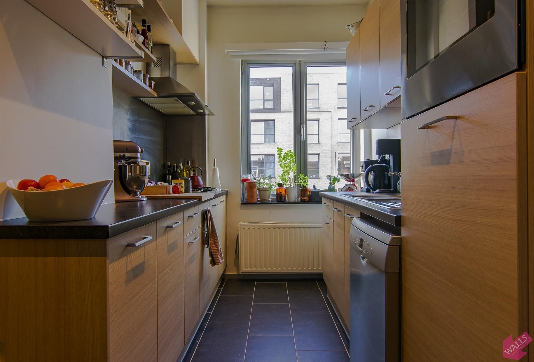 Charmant appartement met 2 grote slaapkamers foto 4