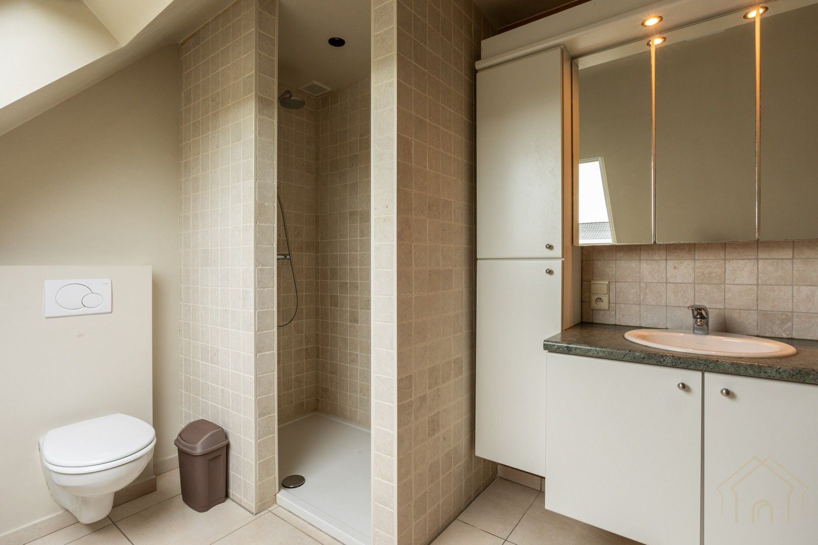 Ruime en energiezuinige villa met 5 slaapkamers in rustige buurt ‘De Posthoorn’ – Wevelgem foto 25