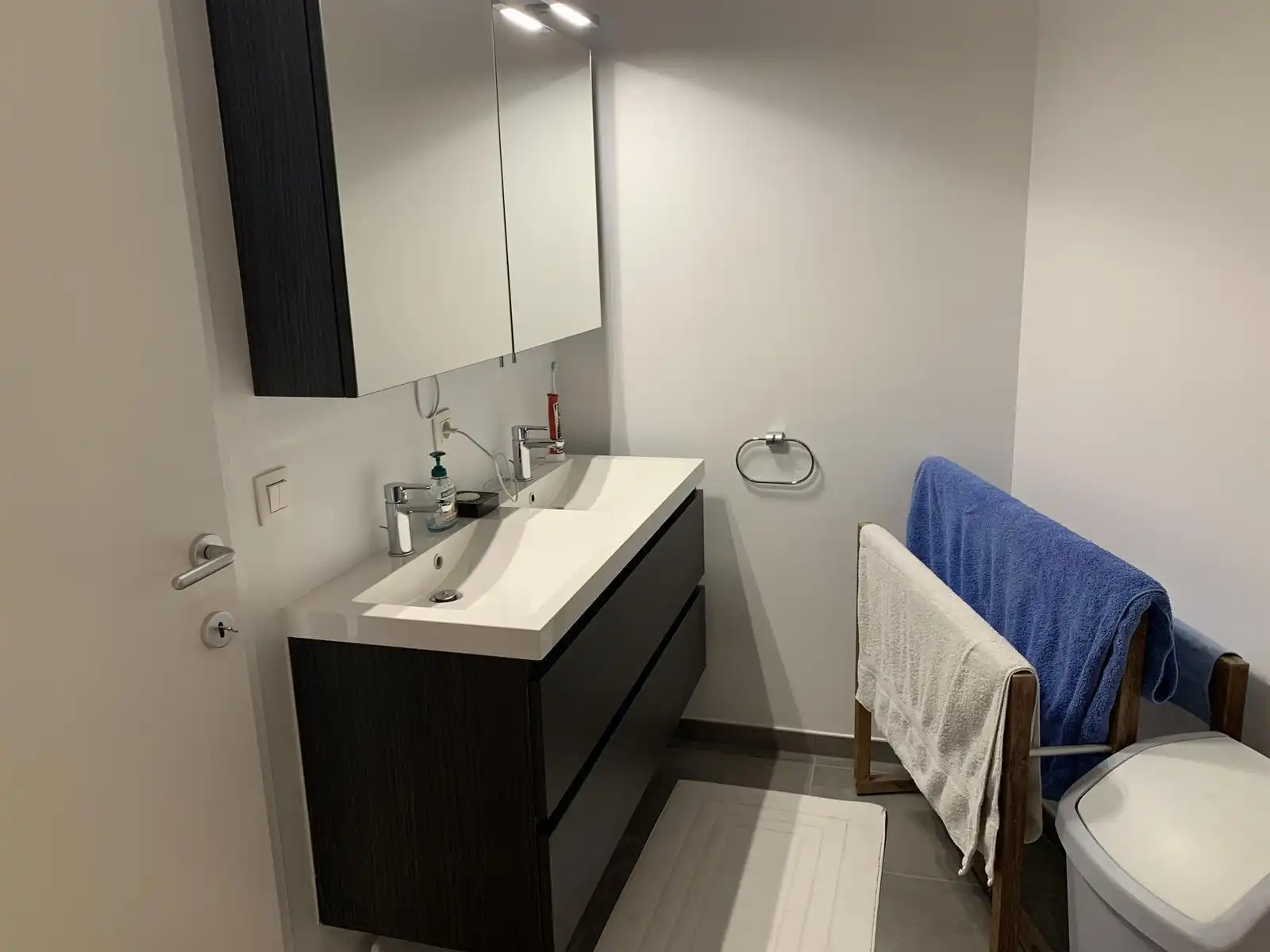 Duplex app. van ca. 133 m² in het centrum van 's Gravenwezel foto 13