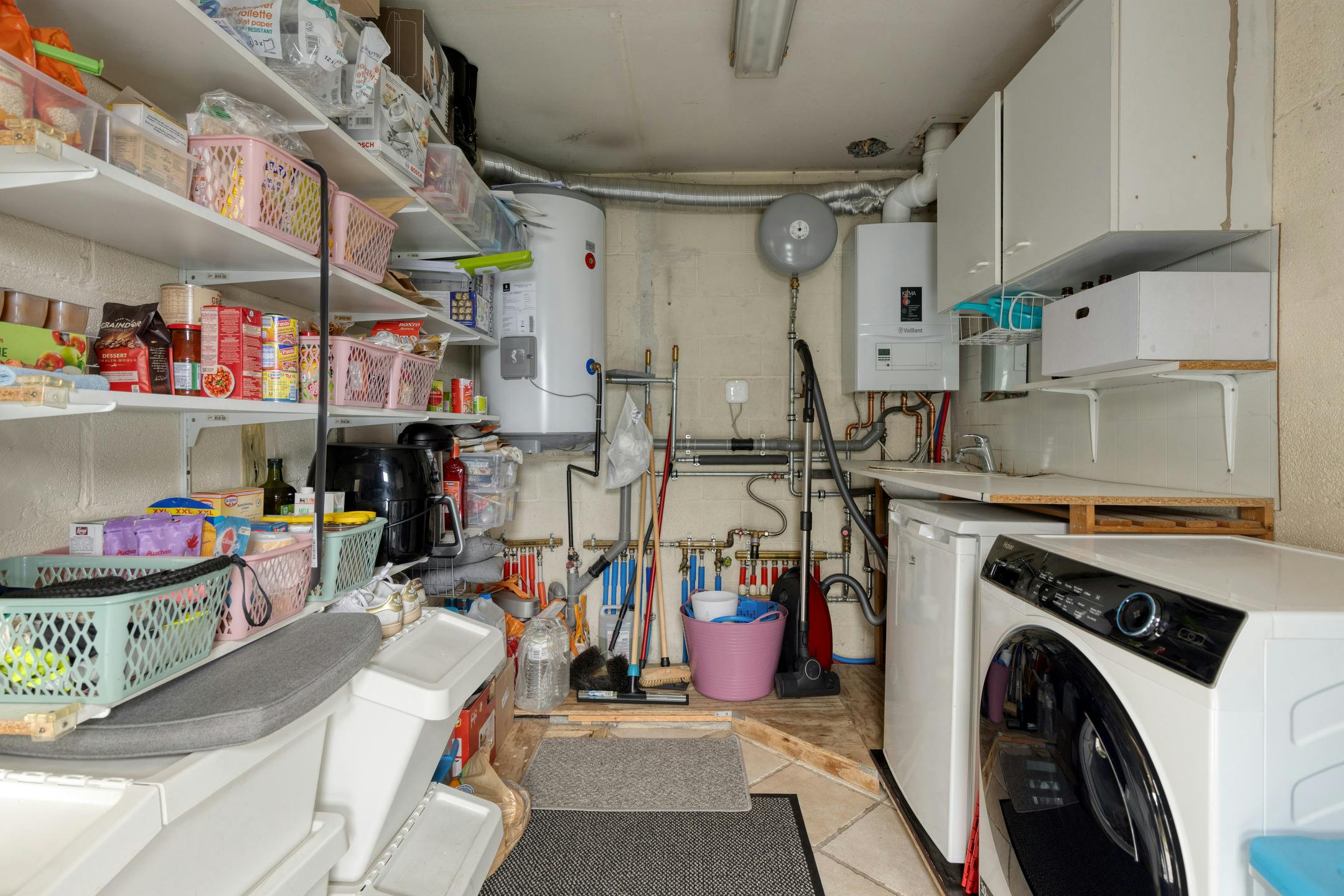 Gerenoveerd huis met 4 kamers te koop in Waregem foto 9