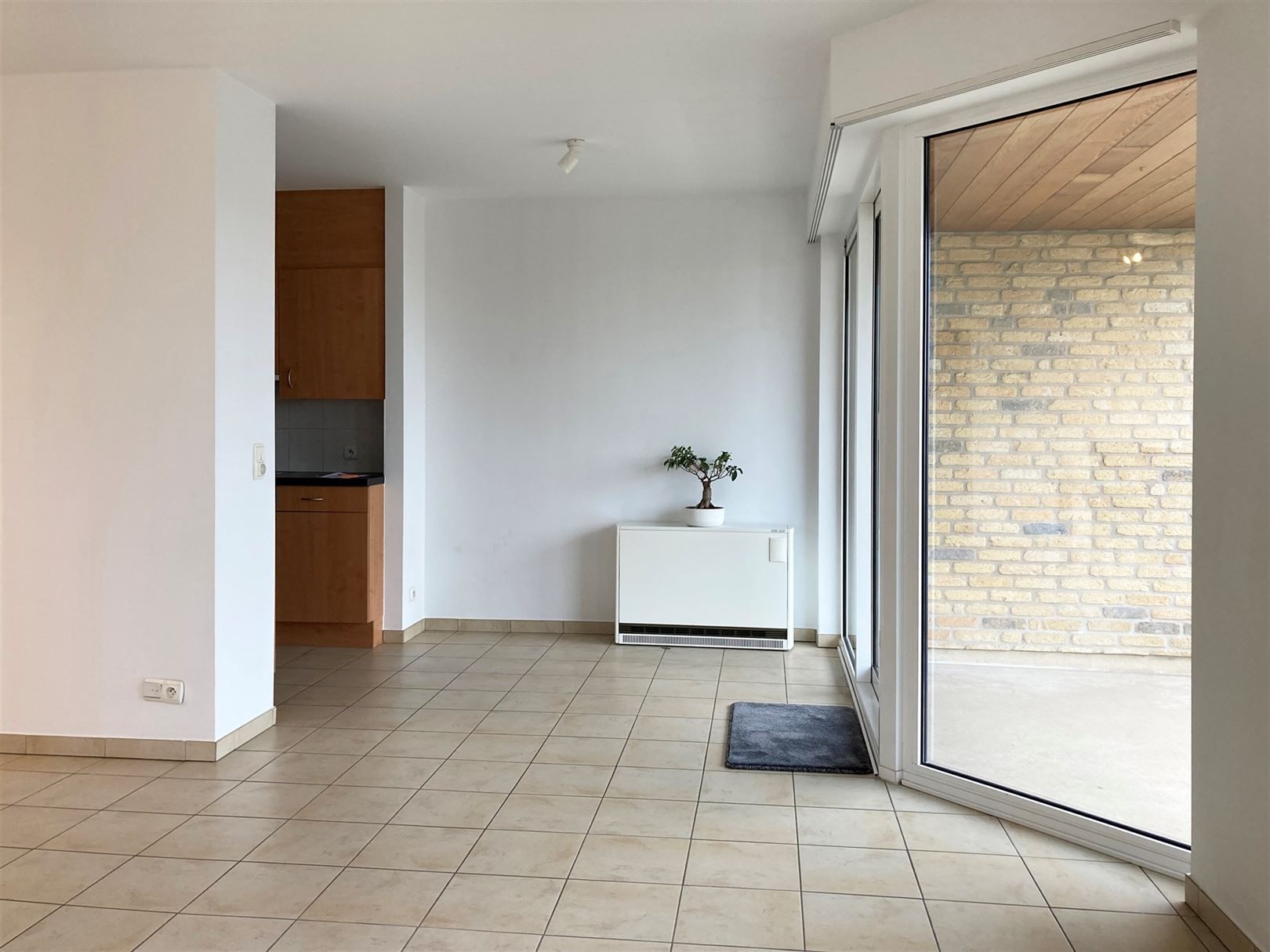 Gunstig gelegen appartement te huur foto 4