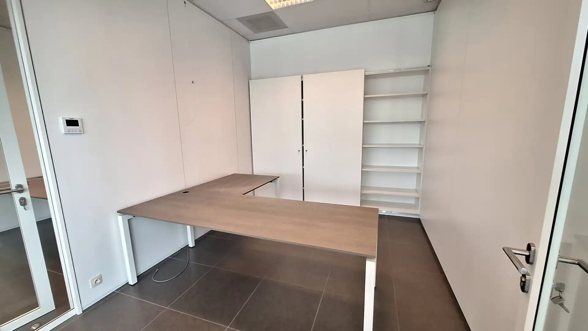 Commerciële ruimte te huur foto 9