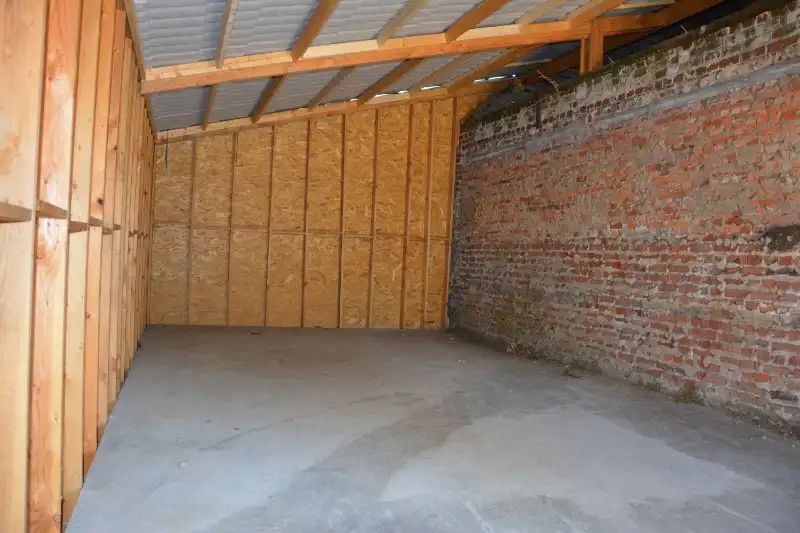 garage/opslagruimte te huur in Waregem foto 5