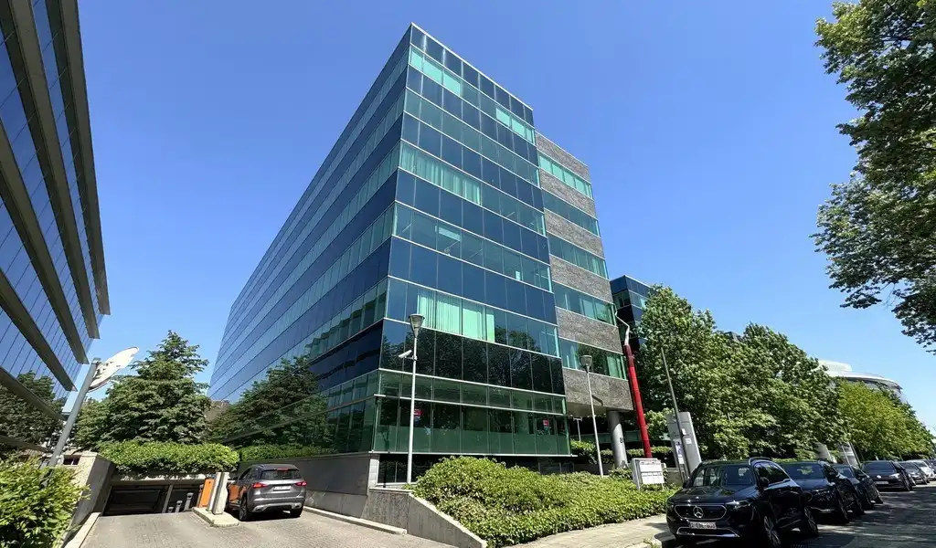 Kantoorruimte te huur in  Rubens Building in Berchem foto {{pictureIndex}}