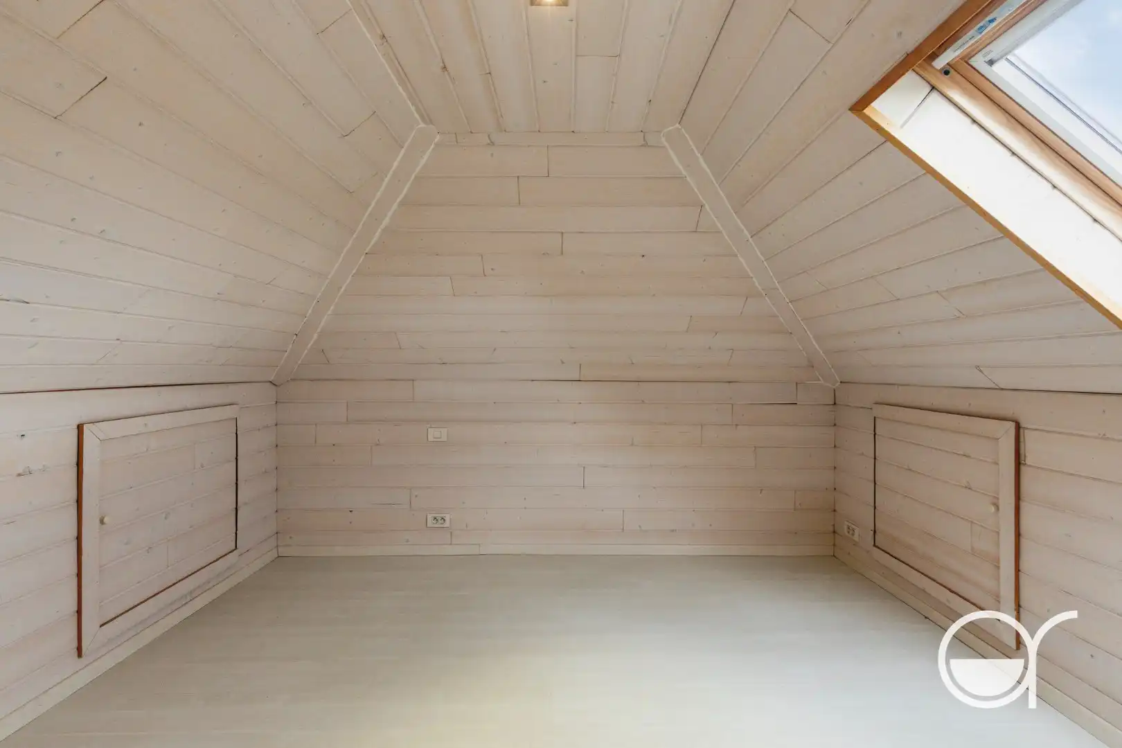Charmante woning met mooie tuin foto 11