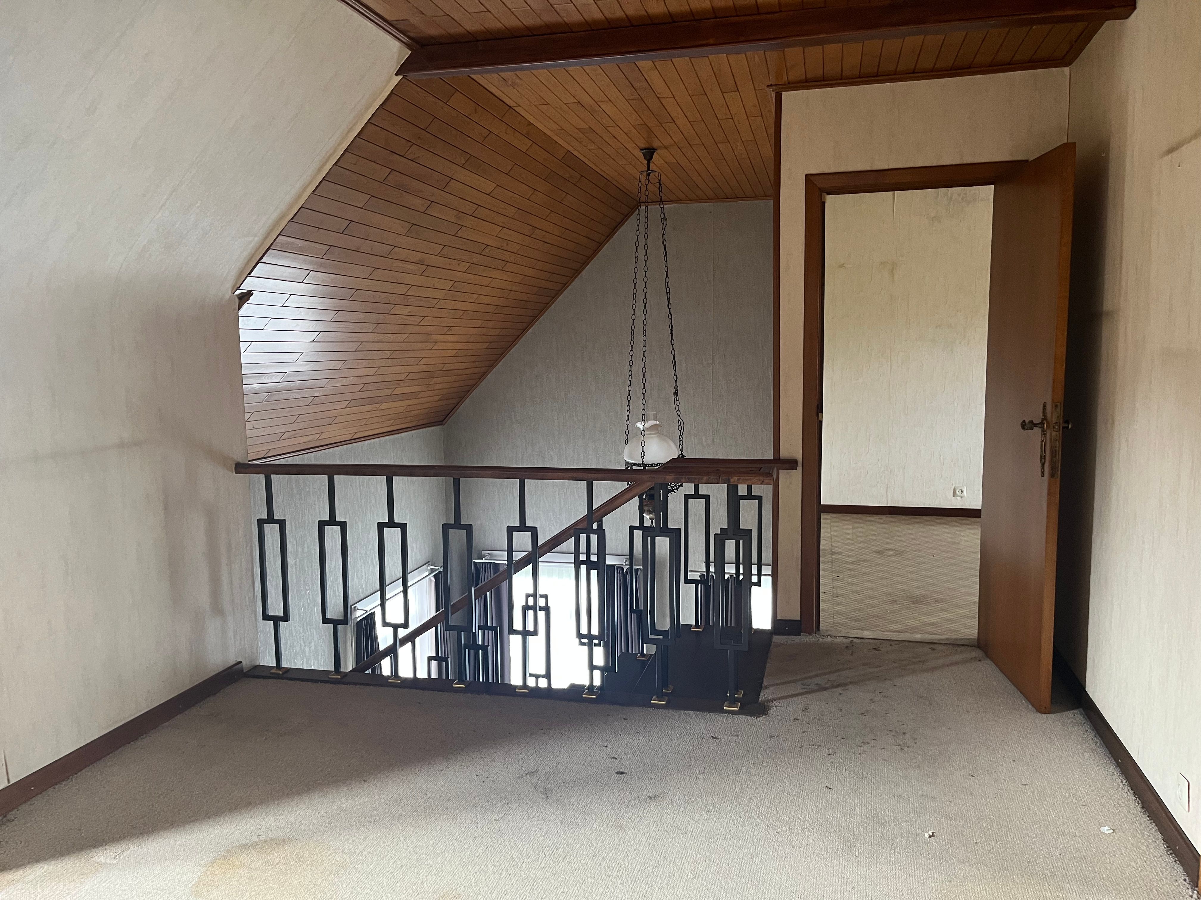 Te renoveren open bebouwing met karakter en ruime tuin. foto 15