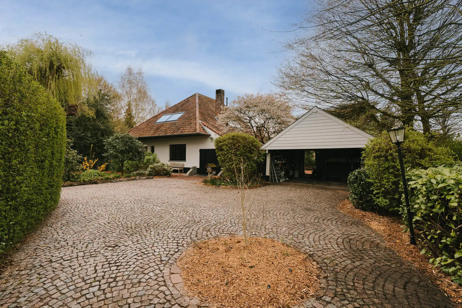 Unieke open bebouwing op een royaal perceel in het groen foto 3