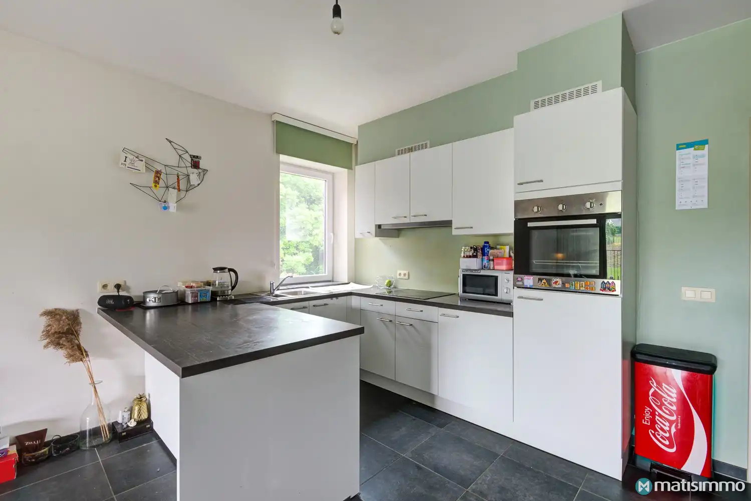 INSTAPKLAAR APPARTEMENT MET 2 SLAAPKAMERS EN AUTOSTAANPLAATS TE RIEMST foto 3