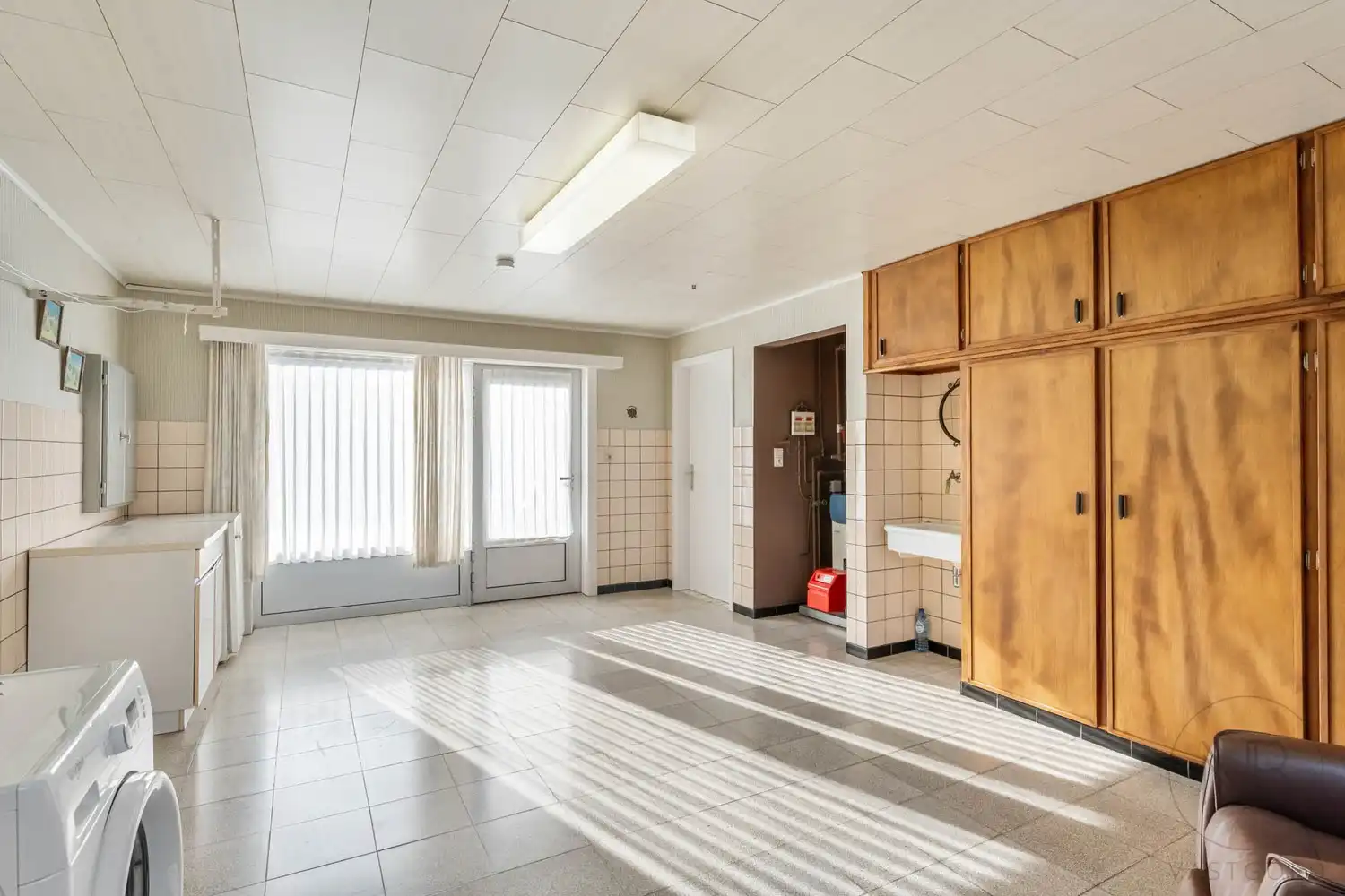 Gelijkvloerse woning met 2 slaapkamers op een uniek perceel van 18a 26ca foto 10