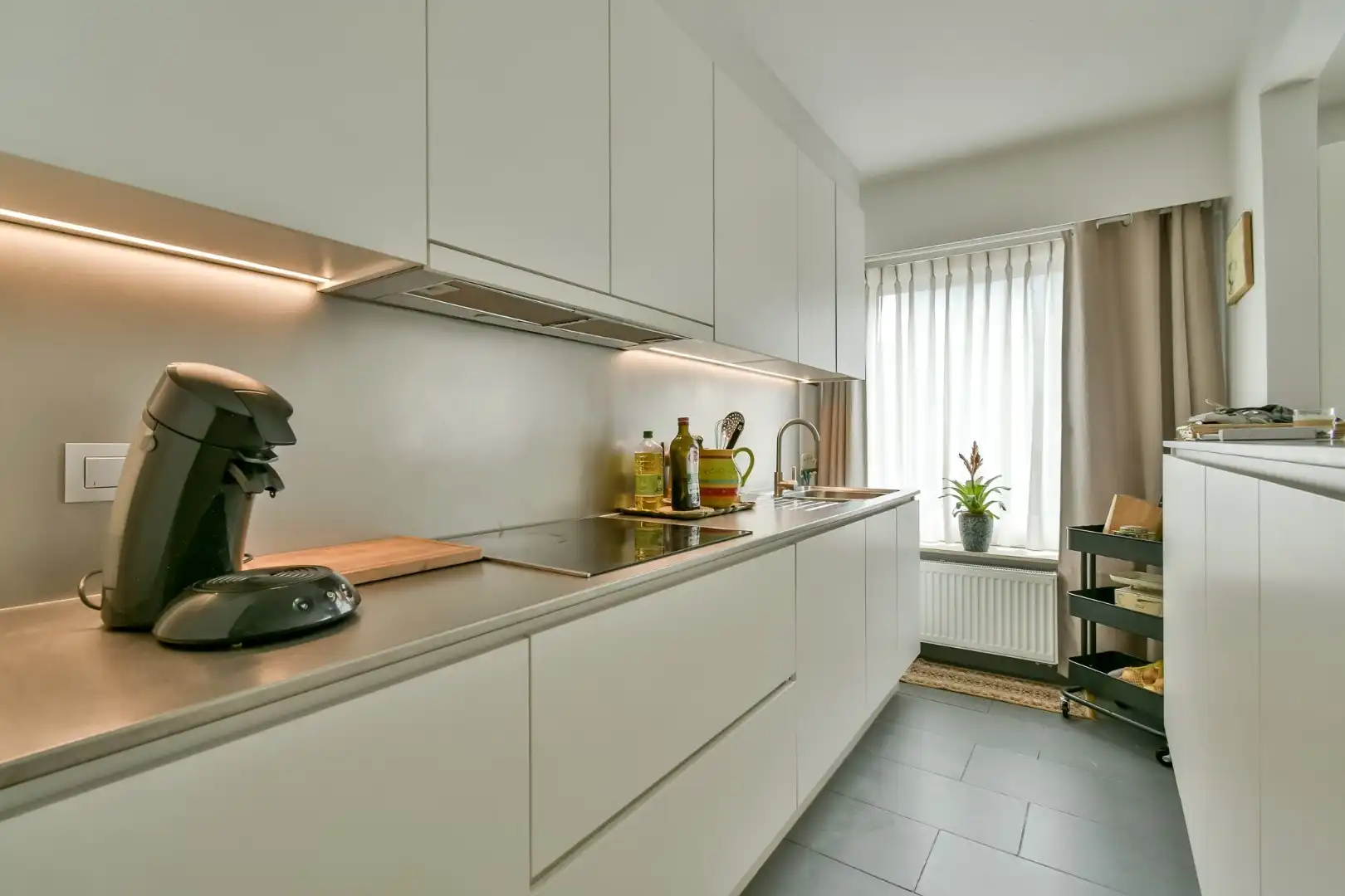 Instapklaar en lichtrijk appartement in centrum Torhout! foto 7
