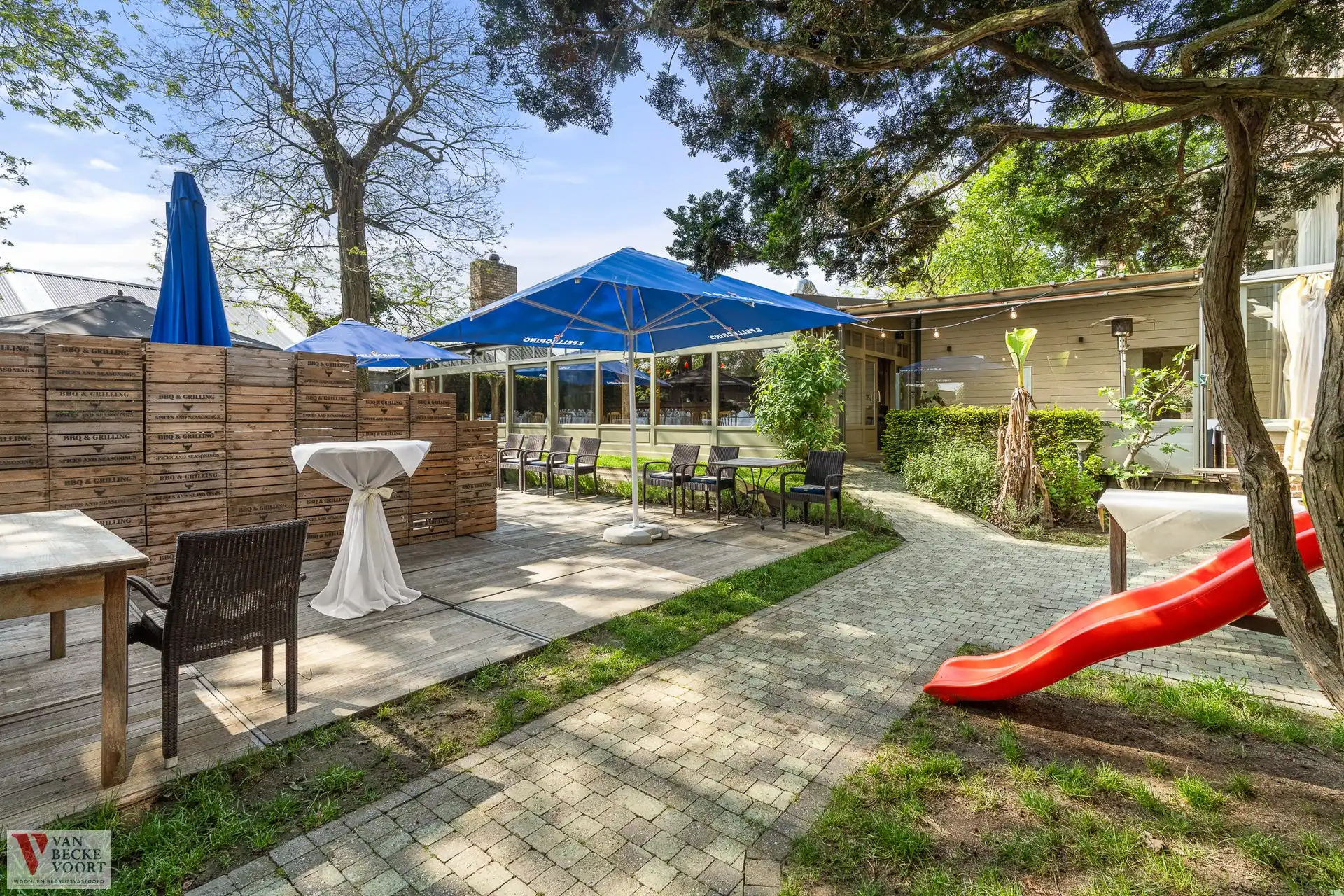 Imposant herenhuis met feestzaal foto 9