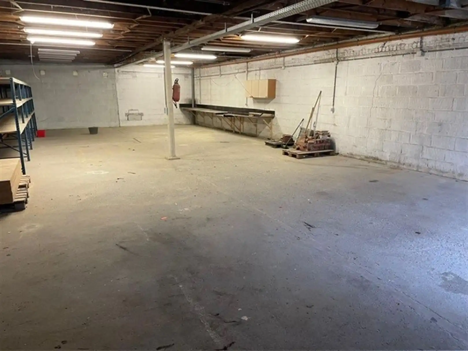 Magazijn foto {{pictureIndex}}