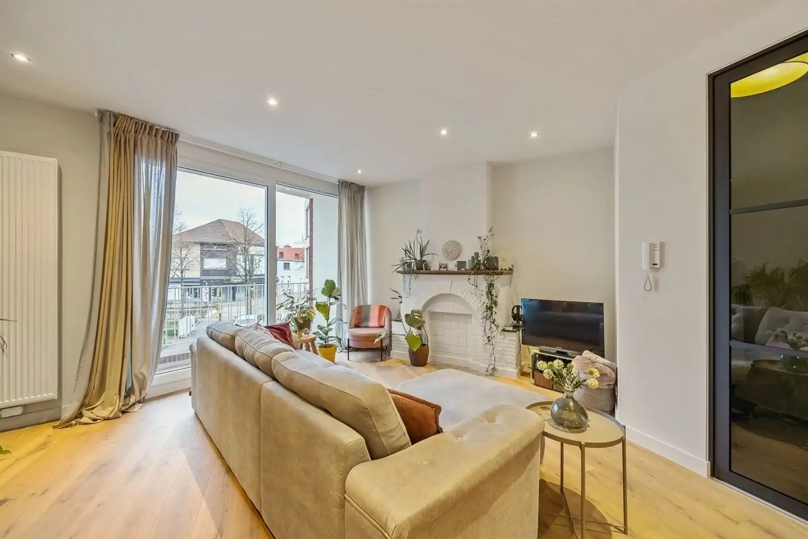 Instapklaar & centraal appartement met 3 slaapkamers foto 4