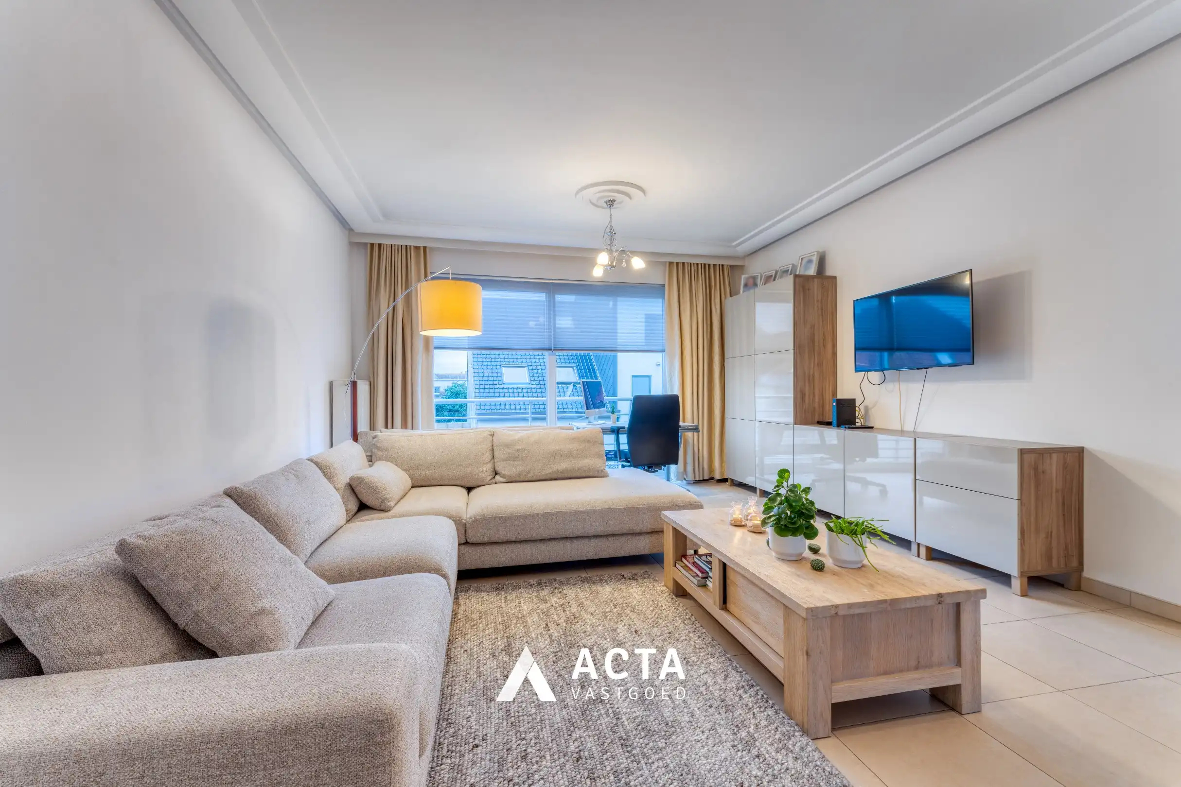 Instapklaar duplexappartement met twee slaapkamers en terras! foto 3