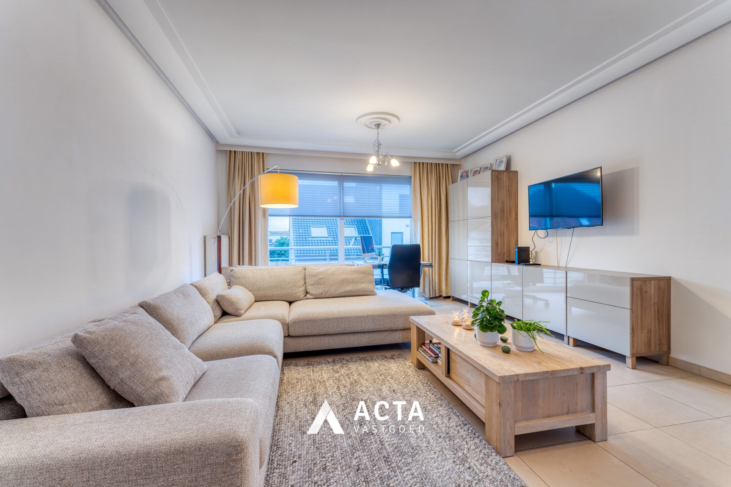 Instapklaar duplexappartement met twee slaapkamers en terras! foto 2