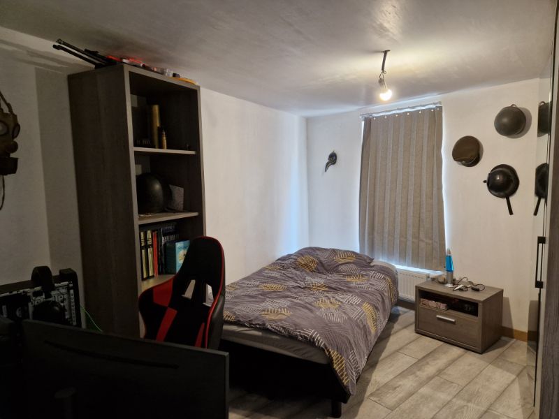 Instapklare woning met 4 slaapkamers en zonnige tuin foto 16