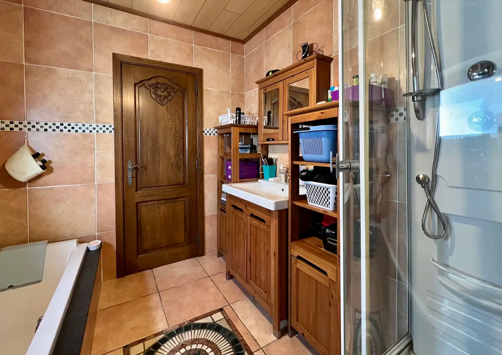 Solide woning met zeer gunstige ligging. foto 14