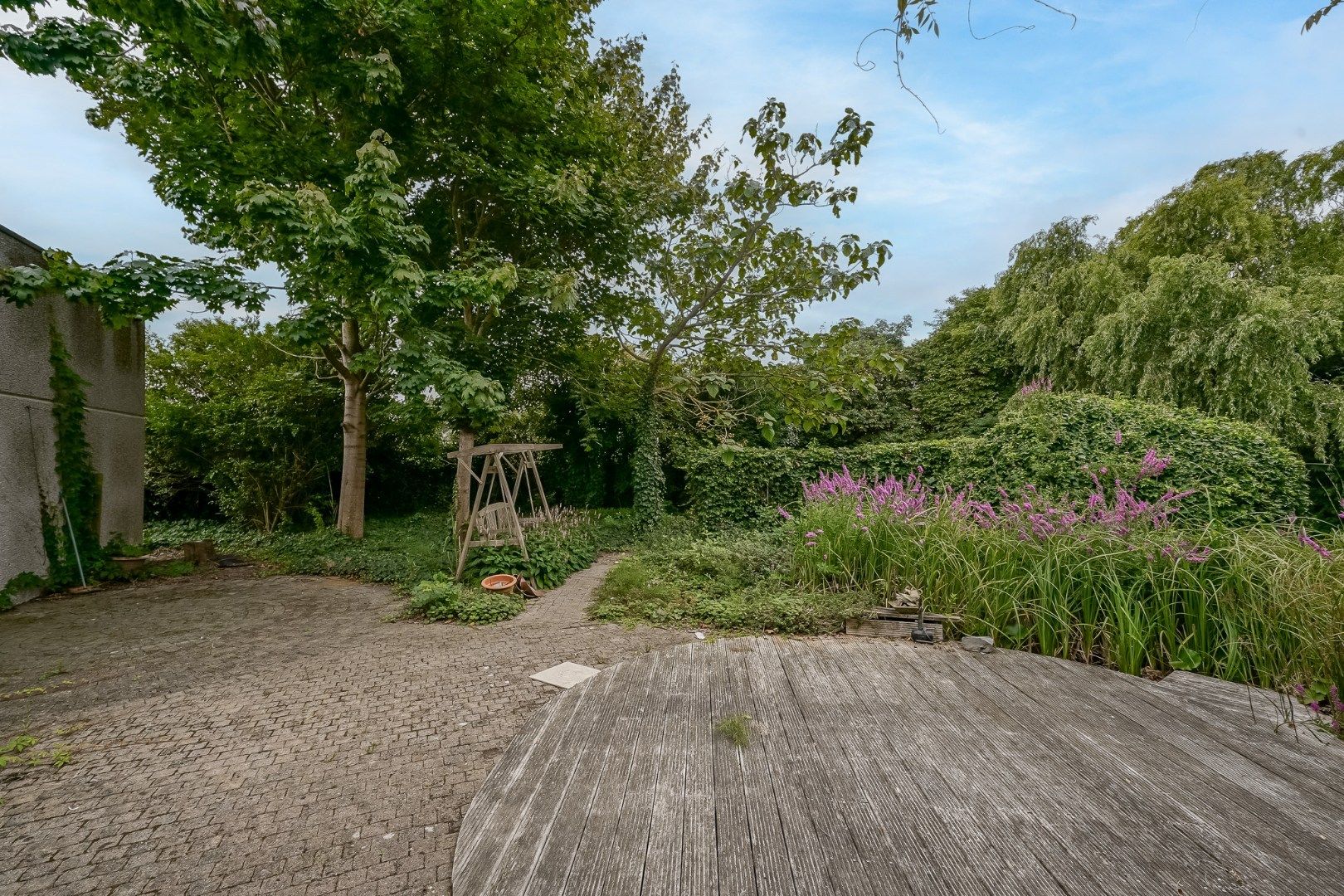 Winkelruimte met magazijn en woonst te Oostende foto 28