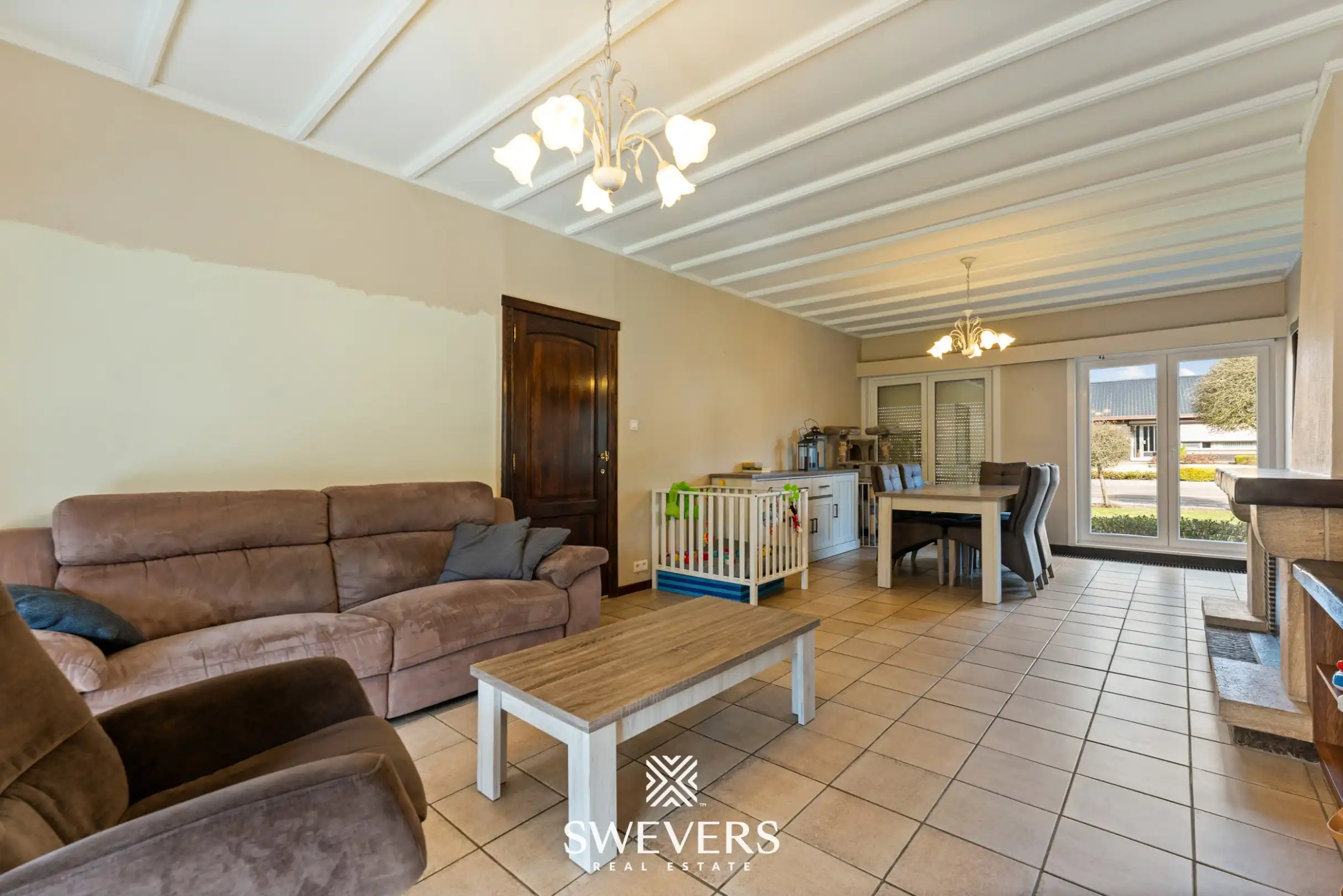 Knusse, te moderniseren woning met 3slpk op 7a61 te Heusden-Zolder foto 9