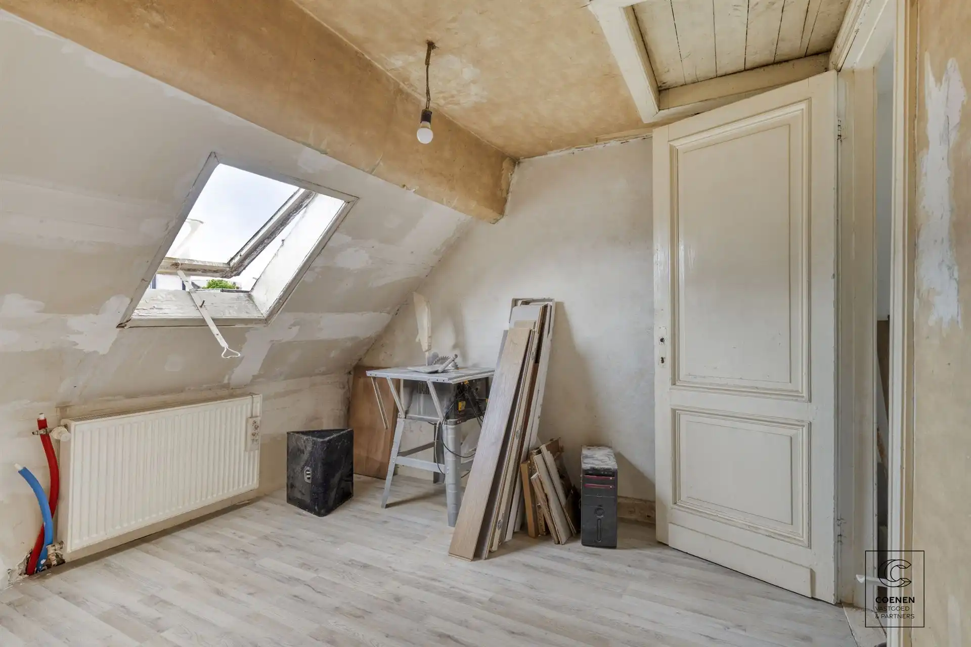 Charmante gezinswoning met 5 slaapkamers en stadskoer! foto 14