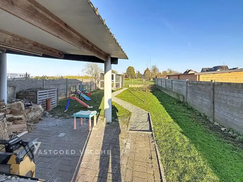🌿 Goed onderhouden woning met 4 slaapkamers, grote garagebox/werkplaats & energiezuinige voorzieningen in Uikhoven foto 44