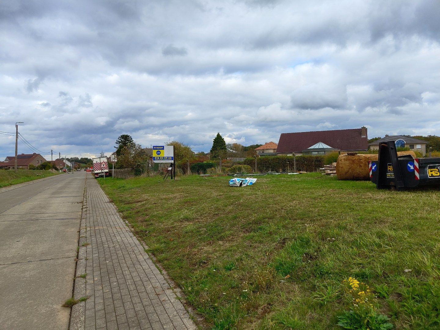 Bouwgrond met weiland voor open bebouwing met totale opp. van 32a 80ca foto 5