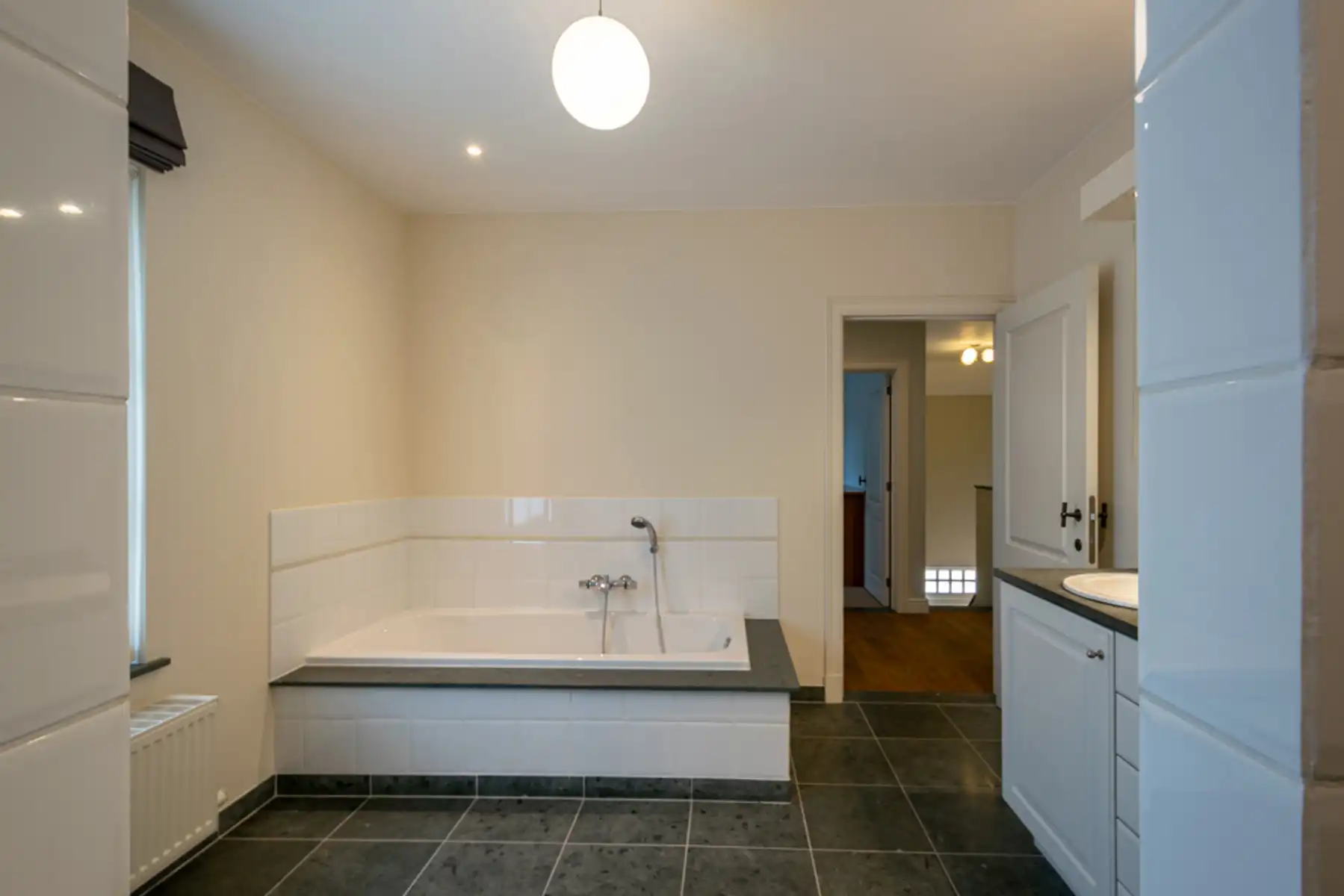 KARAKTERVOLLE PASTORIJWONING MET BIJGEBOUW foto 19