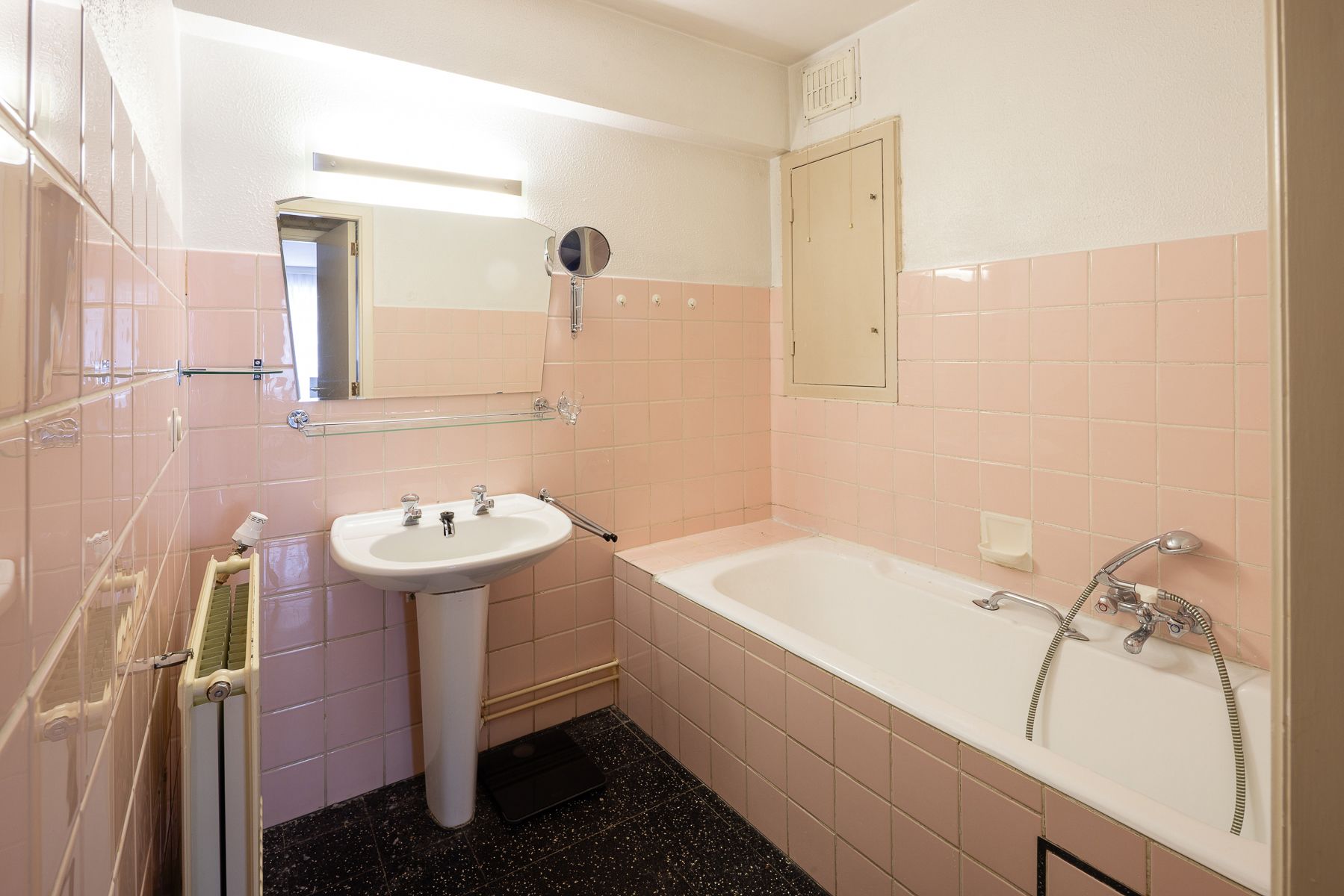 Ruim appartement met drie slaapkamers  foto 15