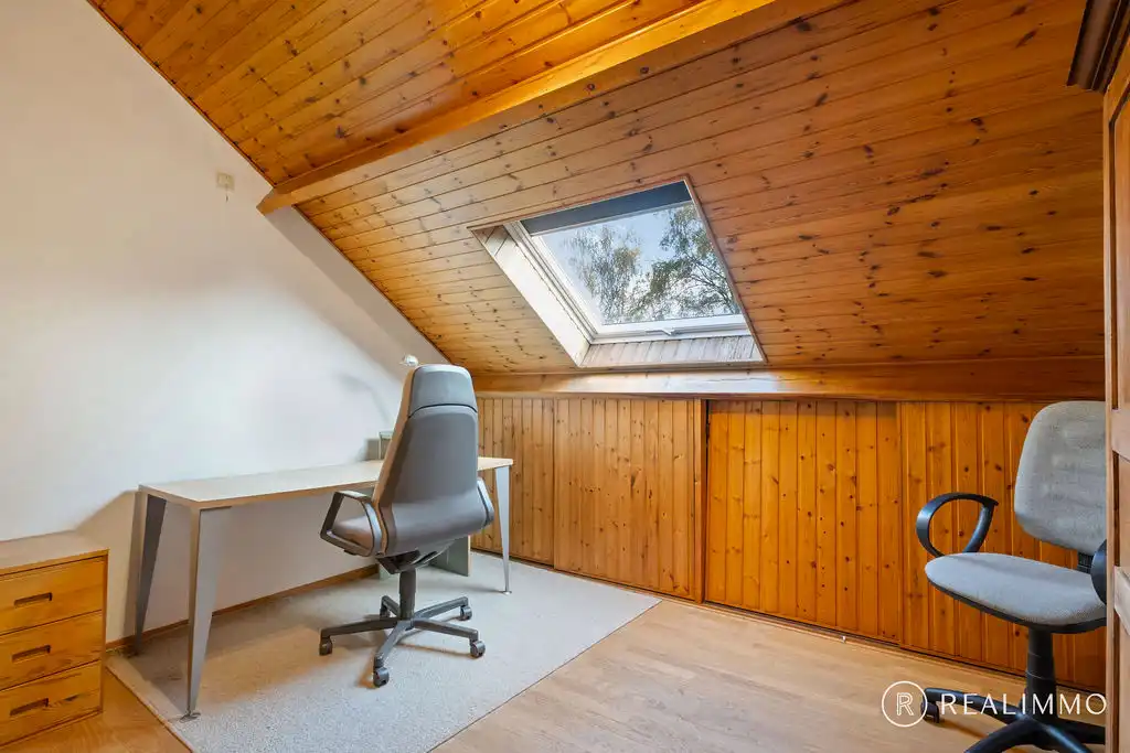 Ruime villa met 4 slaapkamers op ruim perceel met prachtige ligging! foto 20