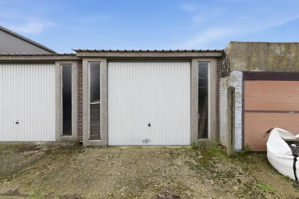 RUIME GEZINSWONING MET 3 SLKS, TUIN EN GARAGEBOX IN TONGEREN foto 29