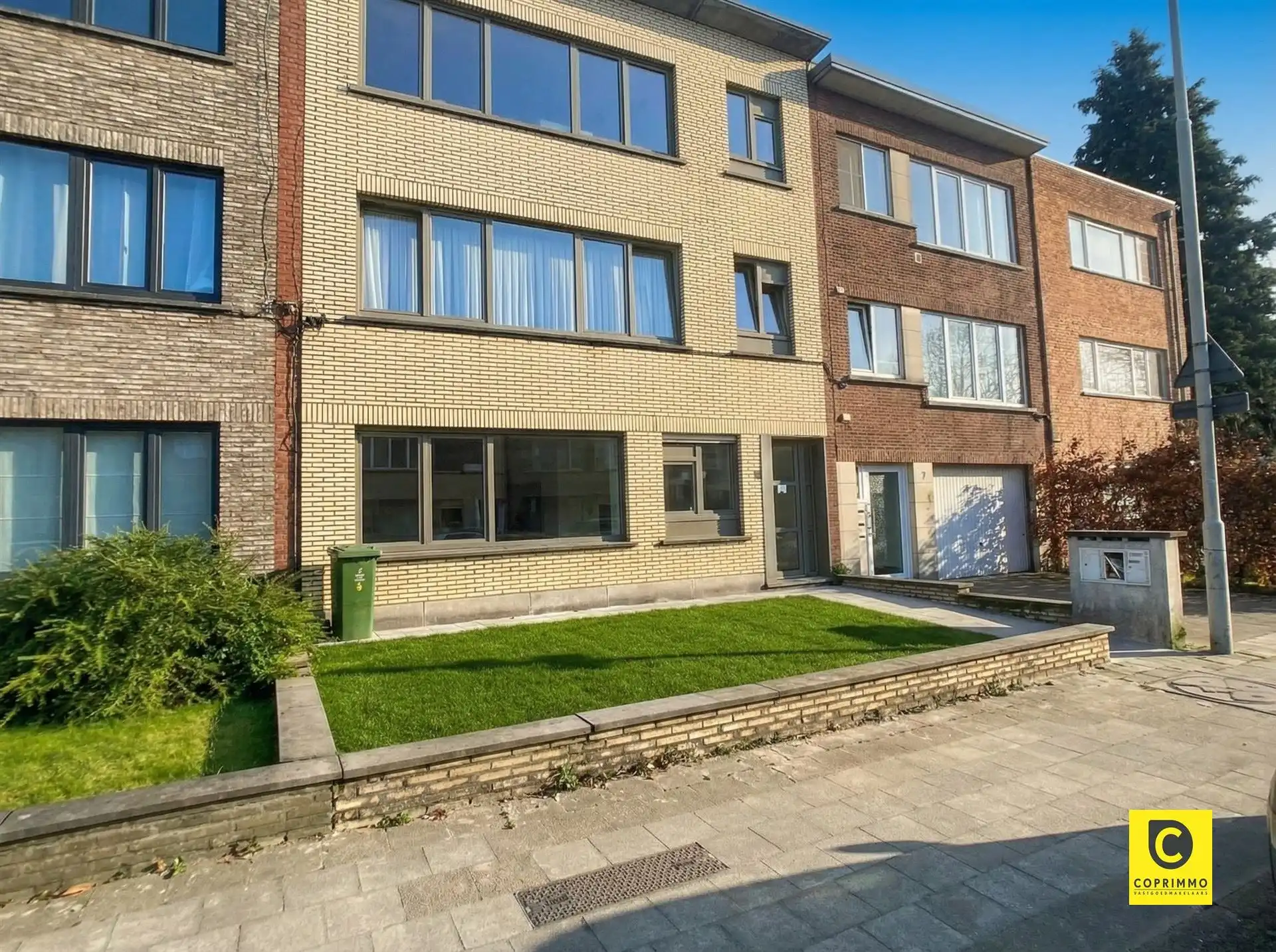 Mooi gerenoveerd 3 slpk app met terras! foto 10