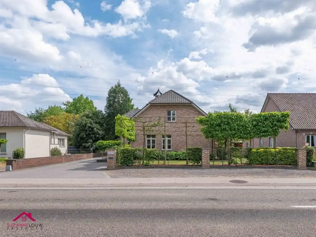 Hoogwaardig afgewerkte, landelijke villawoning foto 2