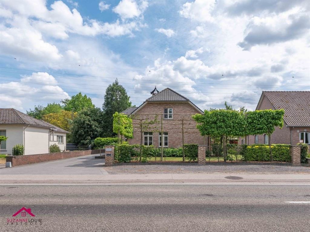 Hoogwaardig afgewerkte, landelijke villawoning foto 2