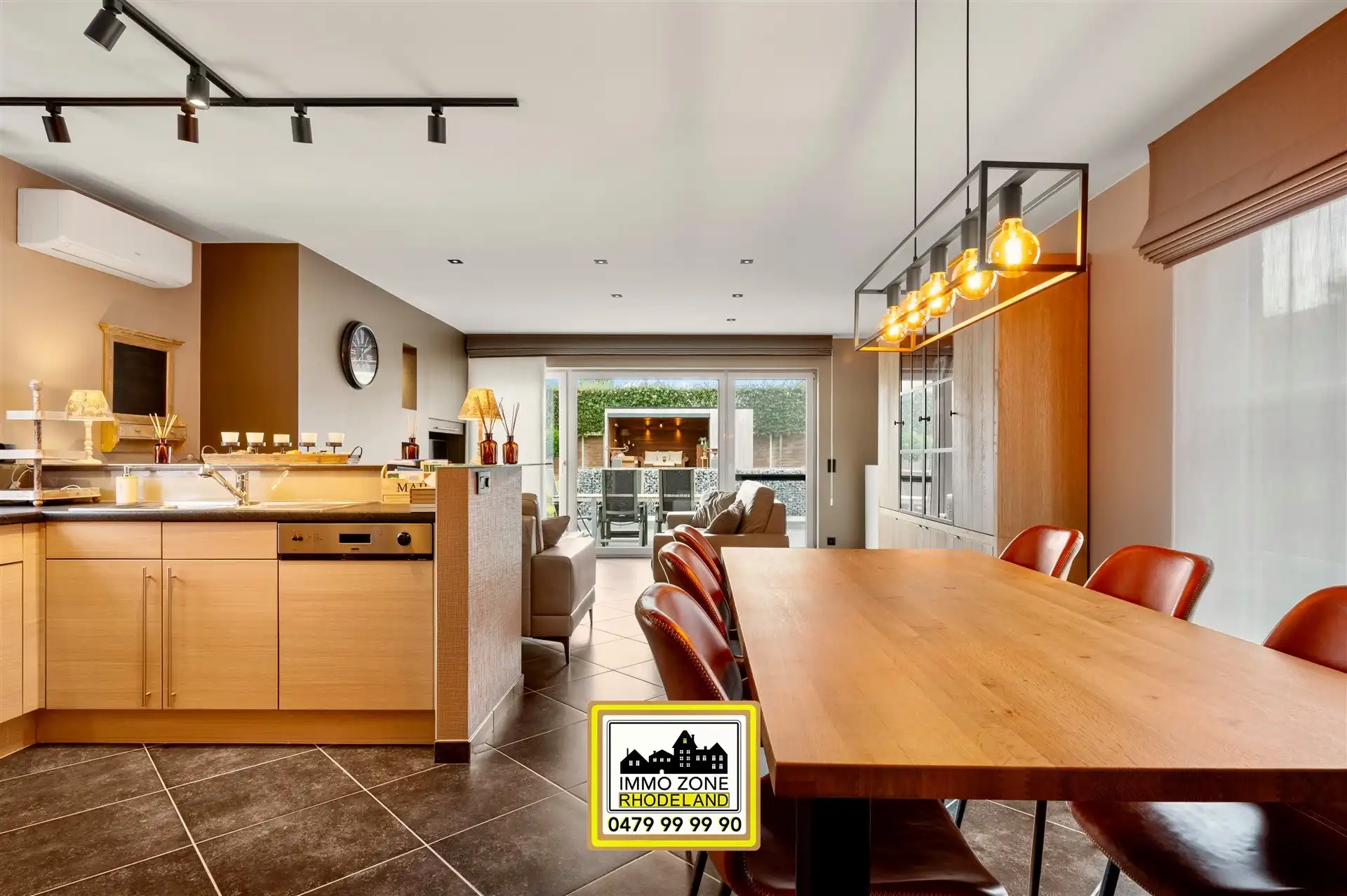 Prachtige woning in doodlopende straat vlakbij de markt  foto 10