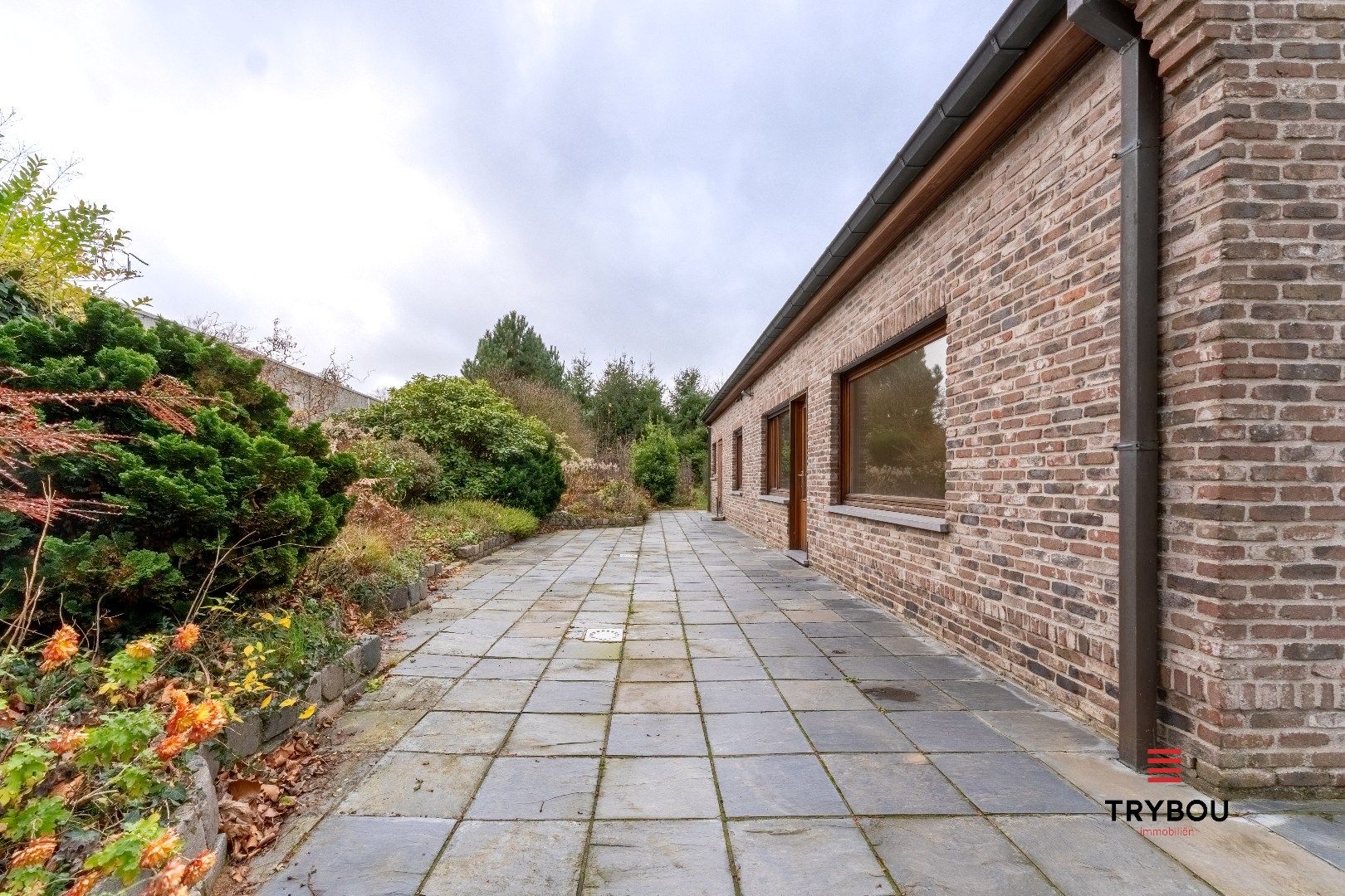 Wonen met een vakantiegevoel – unieke villa op de top van de Rodeberg foto 16