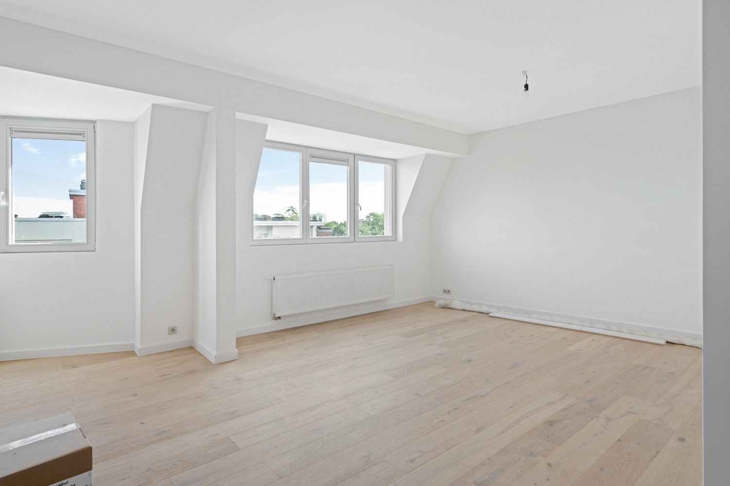 Prachtig gerenoveerd appartement met 2 slaapkamers in rustige straat te koop te Antwerpen foto 1