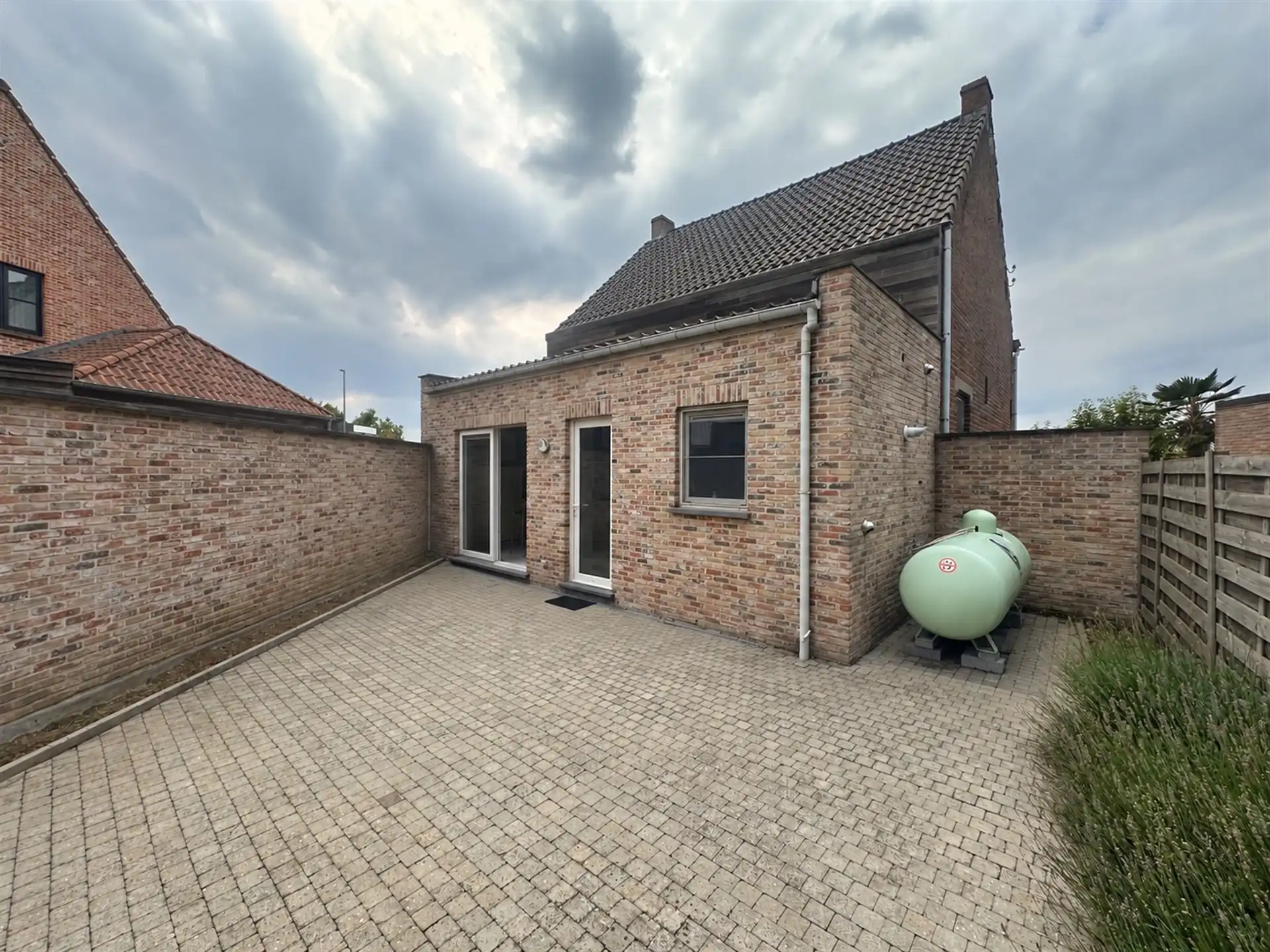 Gezinswoning met 3 slaapkamers en garage foto 12