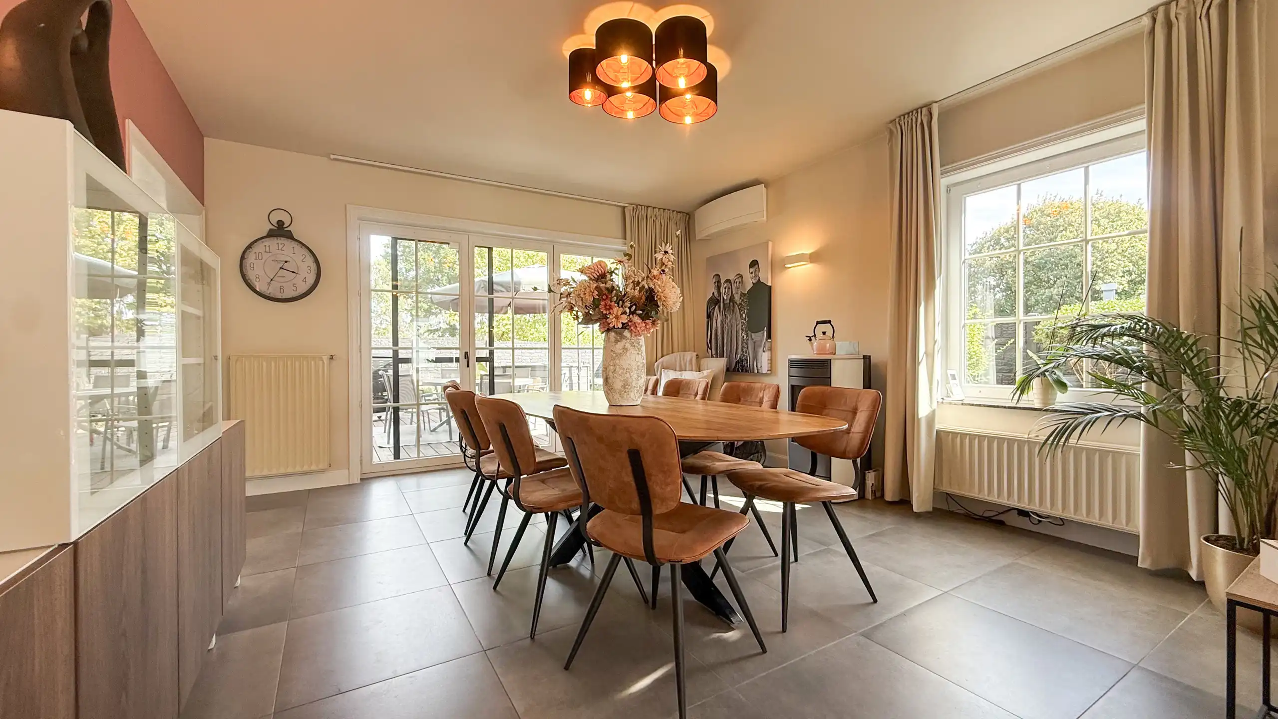 Ruime woning van 235m² met 4slpks, kelder en EPC B!  foto 8