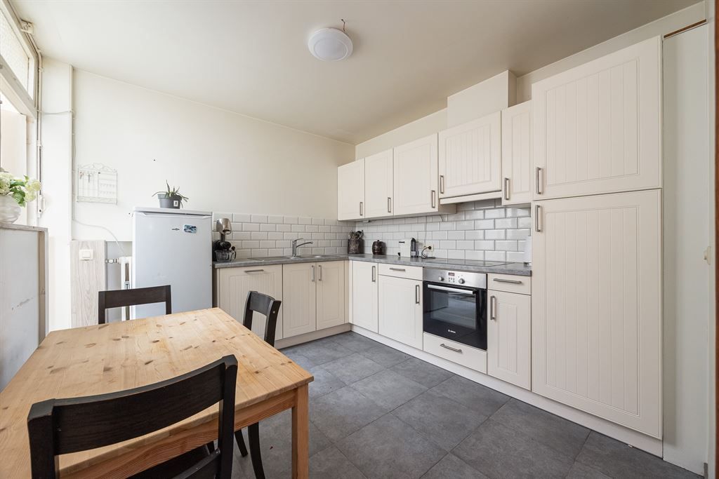 Lichtrijk appartement met ruime leefruimte foto 8