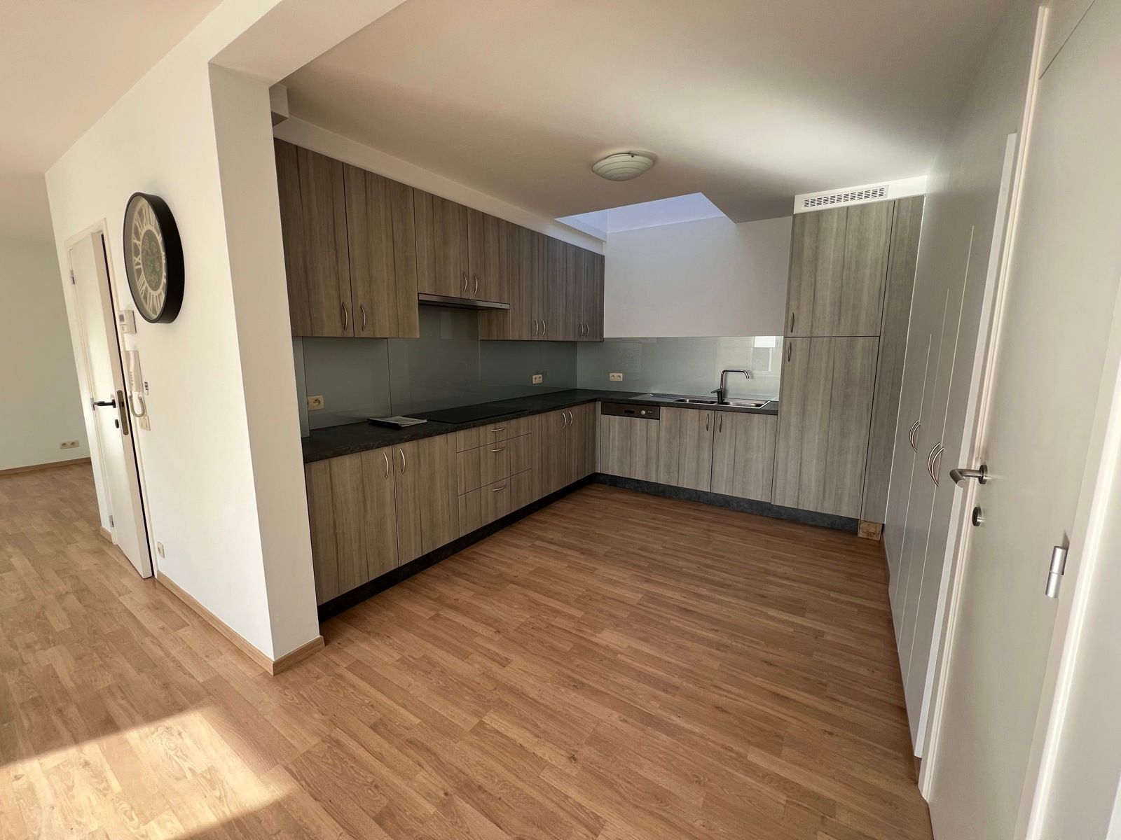 Duplex in kleinschalig gebouw met 2 slpk en terras foto 4