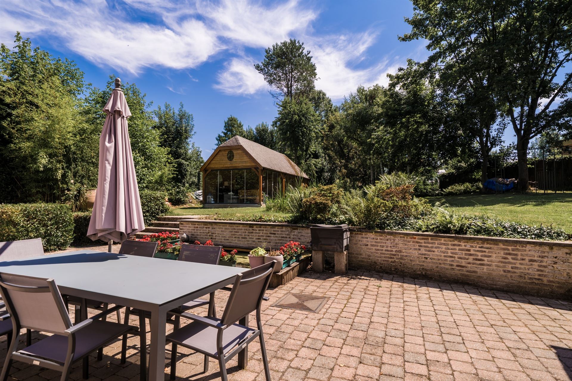 Unieke villa te koop met als troeven: Rust, ruimte en comfort in het groen foto 2