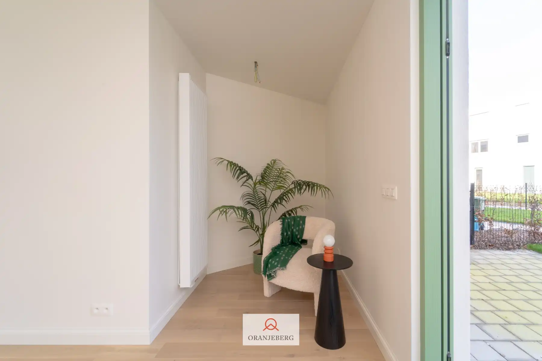 Ruime woning met 4 slpk's en tuin foto 8