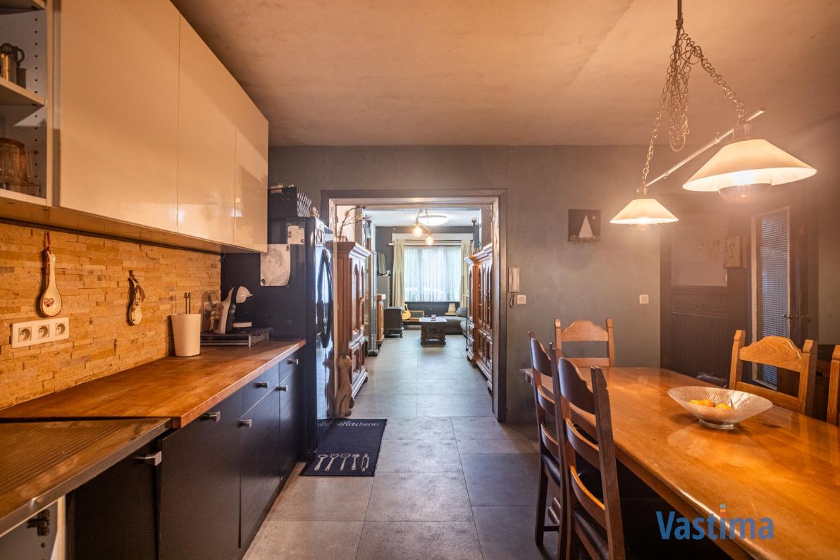 Gezinswoning met 3 slaapkamers en tuin nabij Erembodegem Dorp foto 8