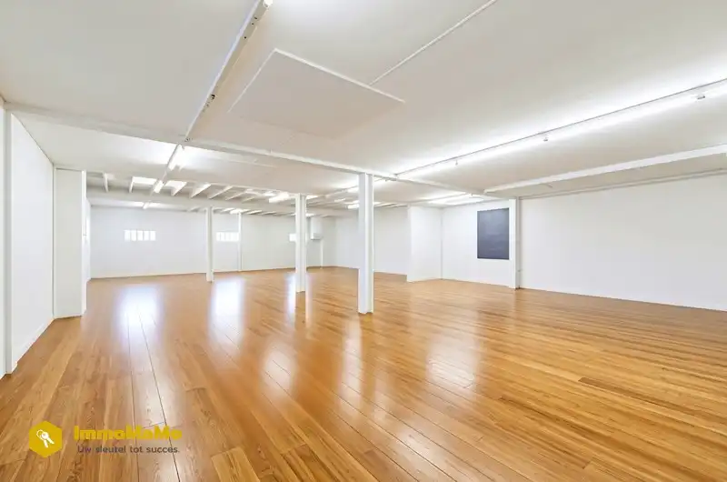 Ruime handelswoonst te koop in de dorpskern van Destelbergen foto 13