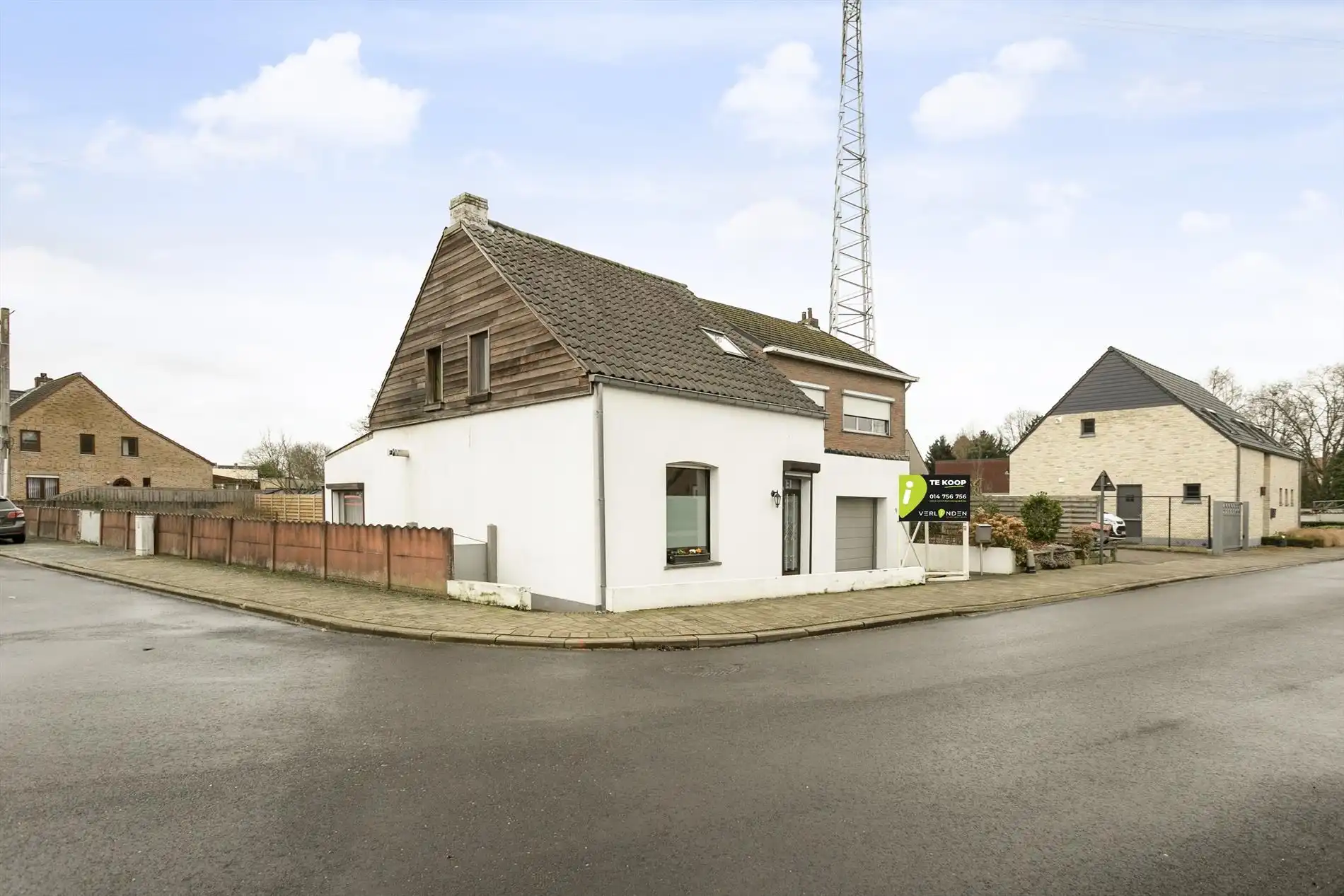 Huis te koop Helleblok 17 - - 2440 Geel