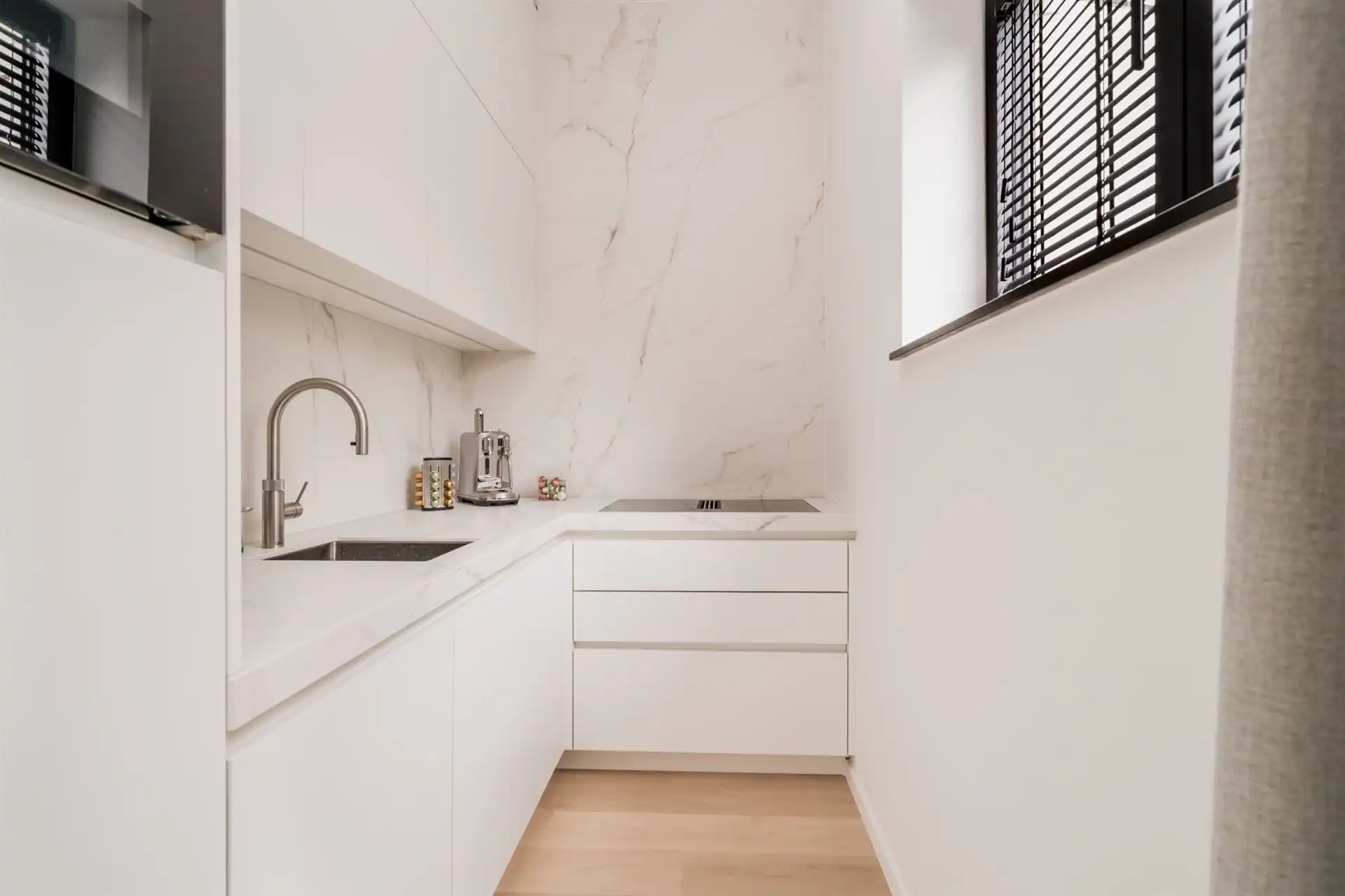 Exclusief gelijkvloers appartement met privétuin in prestigieus project The Crown Knokke foto 7